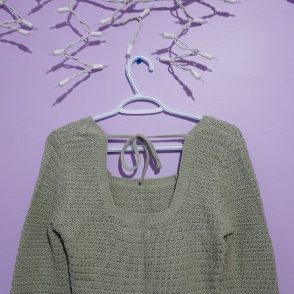 sage green sweater / hollister - Picture 5 of 6